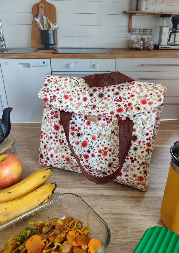 Le sac lunch isotherme est l'accessoire idéal pour transporter votre déjeuner au travail, en pique-nique...
